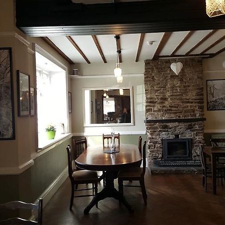 The Crown At Whitchurch Ross-on-Wye Extérieur photo