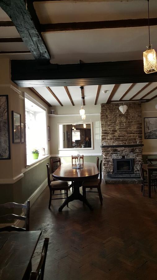 The Crown At Whitchurch Ross-on-Wye Extérieur photo